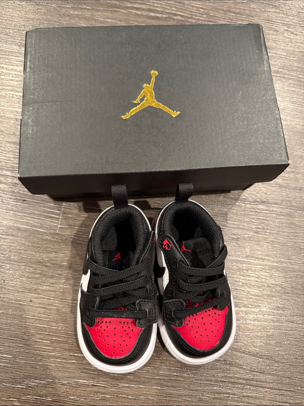 Jordan baby walker Black and Red Low-Top Sneakers size 4C
